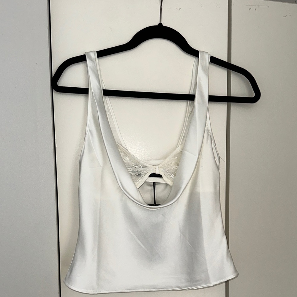 NWT Lioness Delilah Top - White Satin w/ Bra